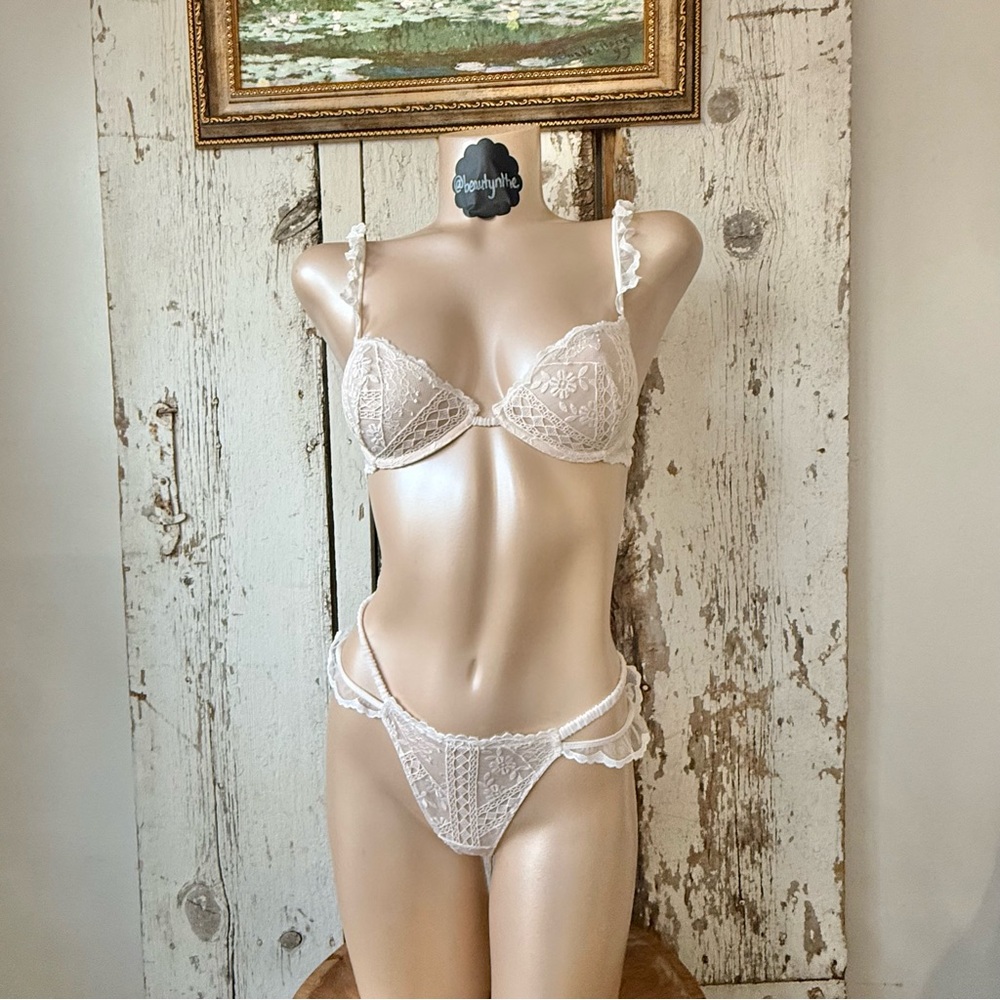 Victoria Secret DESIGNER collection Bridal Ivory Bra & Panty Set NWT 32D
